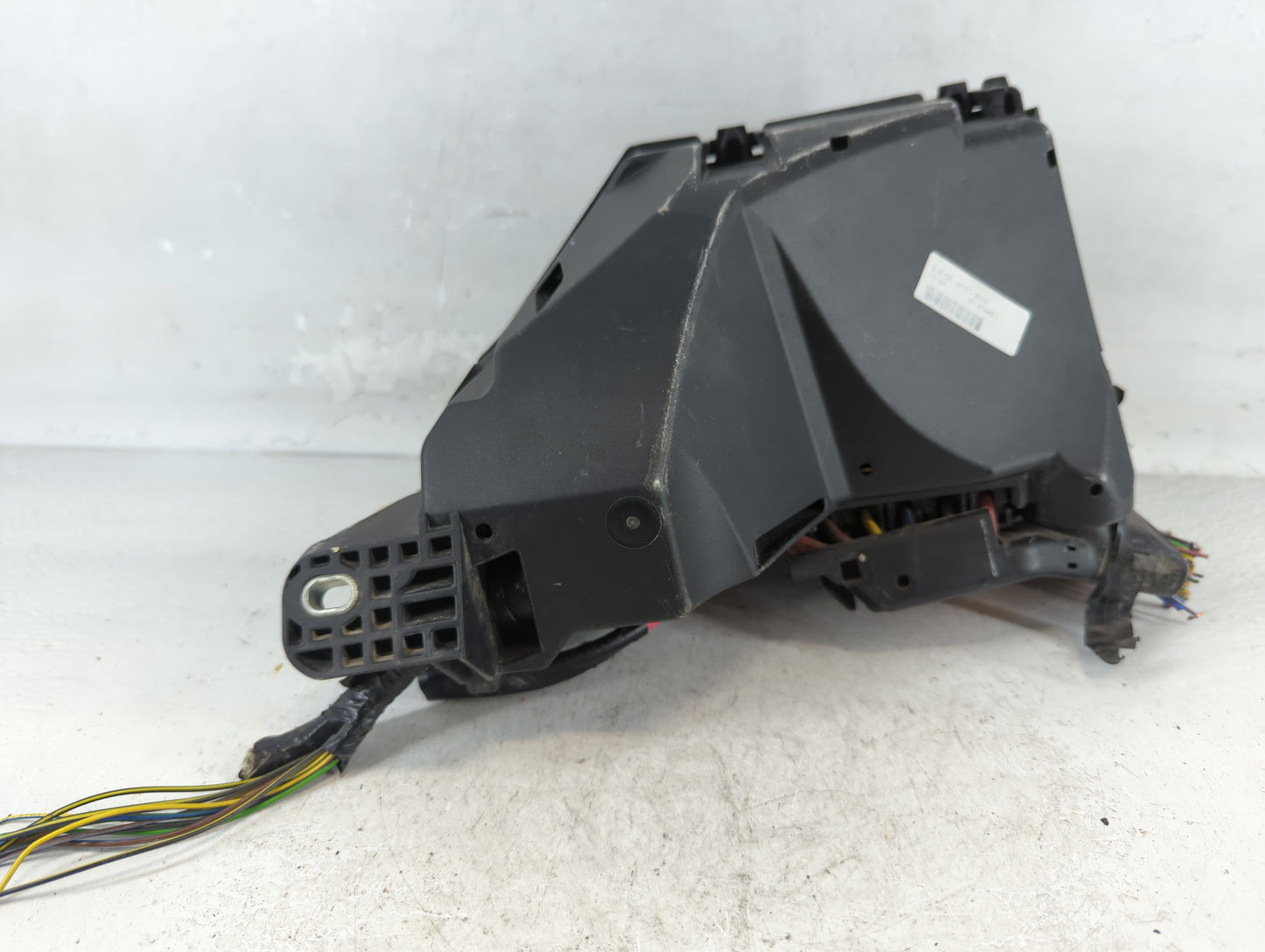 2015-2017 Land Rover Discovery Sport Fusebox Fuse Box Panel Relay Module P/N:GK72-14A076-AA Fits Fits 2015 2016 2017 OEM Use