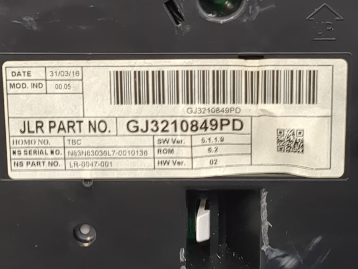 2016 Land Rover Evoque Instrument Cluster Speedometer Gauges P/N:GJ3210849PD LR-0047-001 Miles:86K Fits OEM Used Auto Parts 