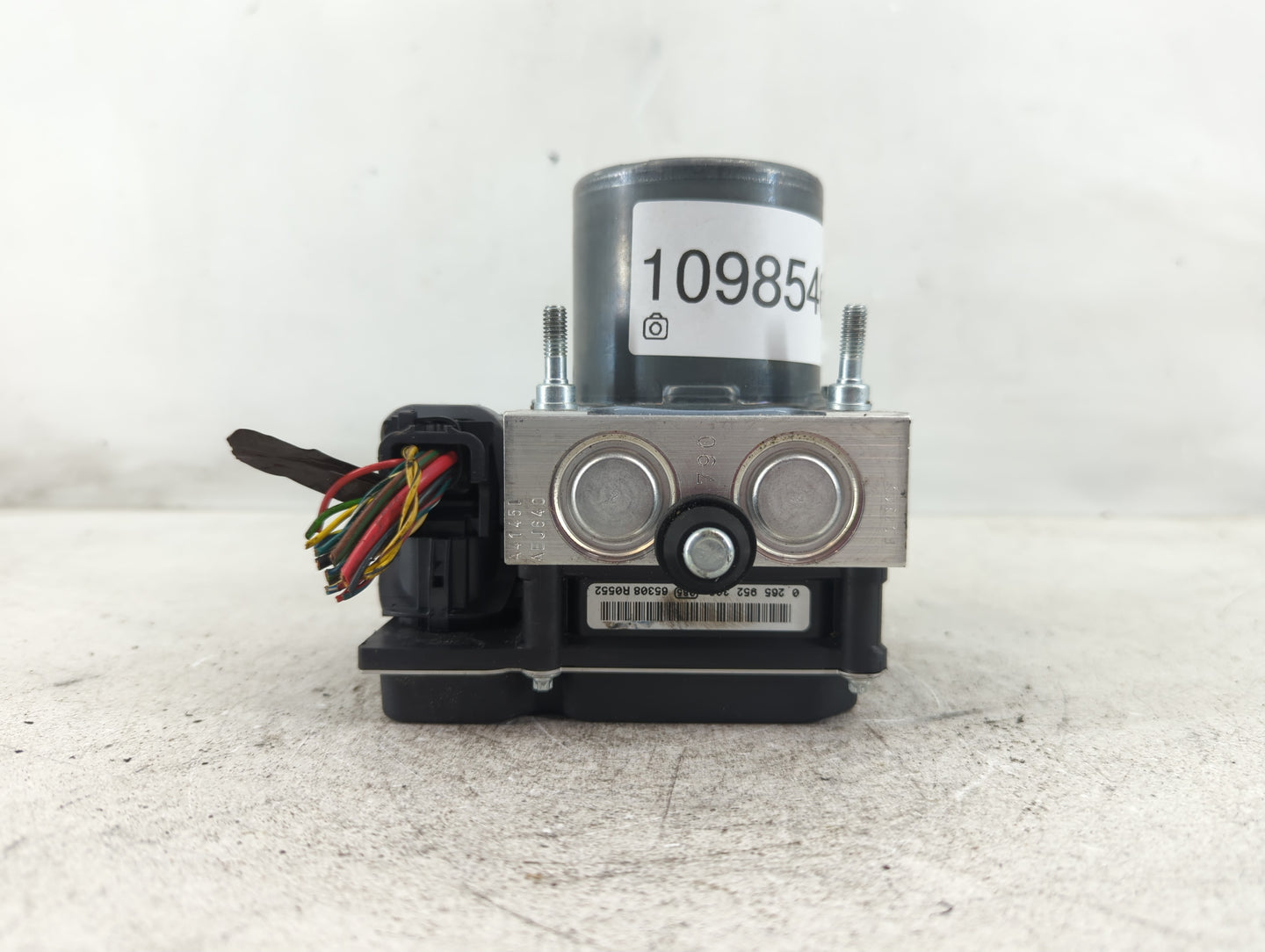 2015-2016 Land Rover Lr4 ABS Pump Control Module Replacement P/N:0 265 239 570 Fits Fits 2015 2016 OEM Used Auto Parts - Oem