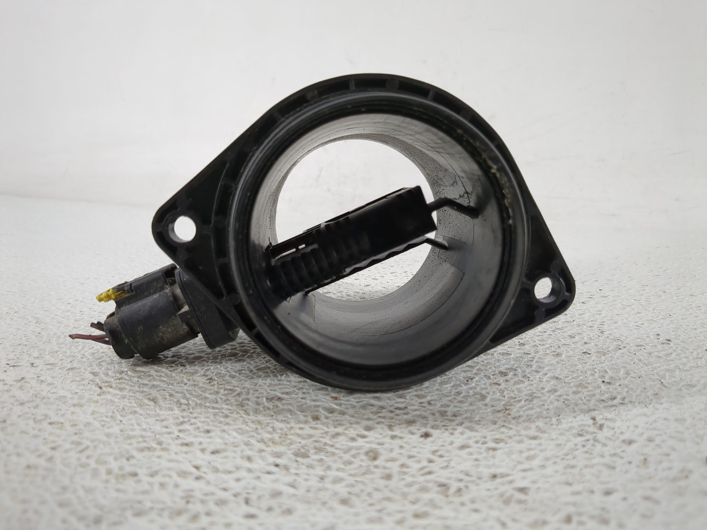 2016 Land Rover Lr4 Mass Air Flow Meter Maf - Oemusedautoparts1.com