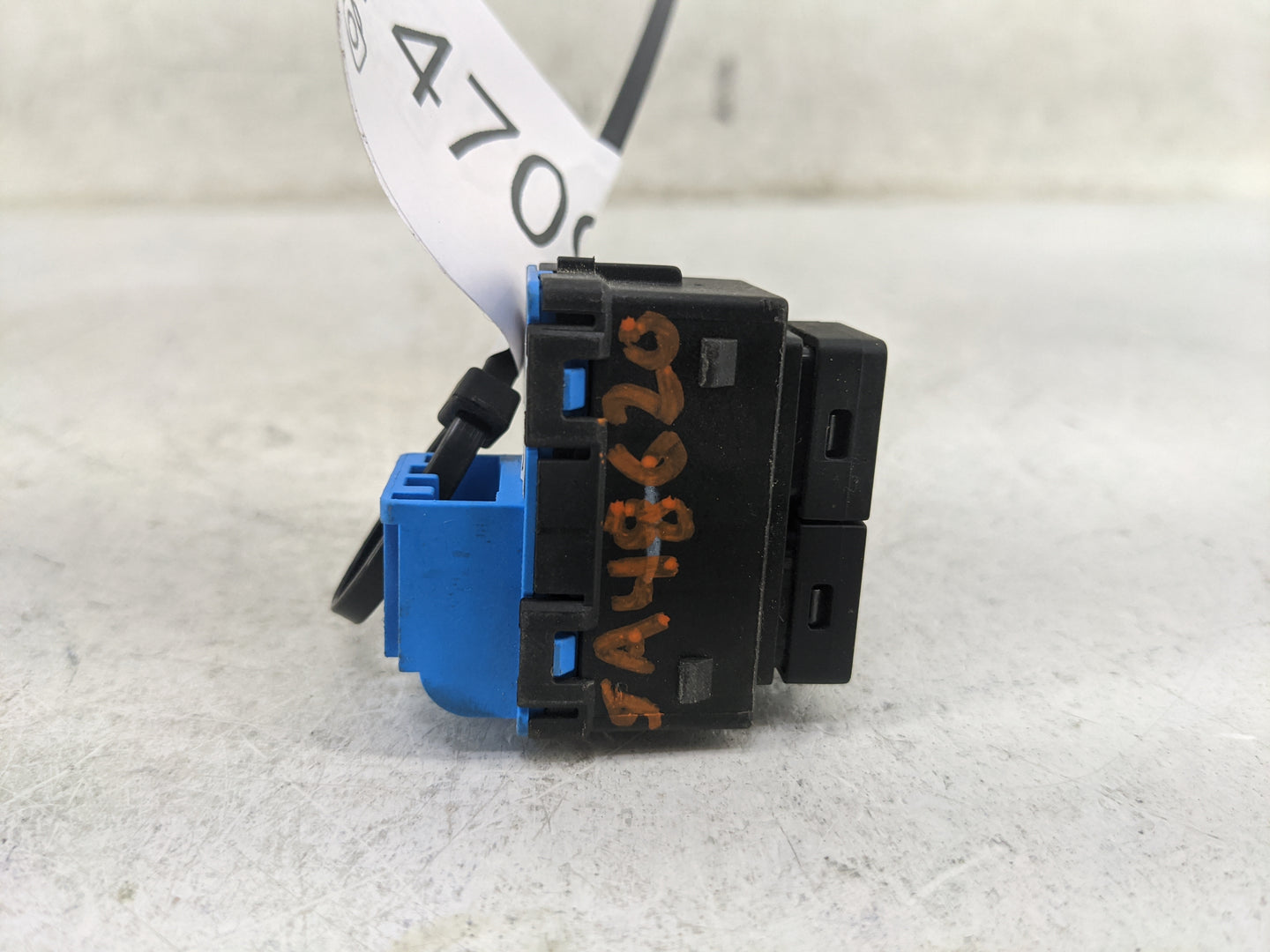 2016 Land Rover Lr4 Master Power Window Switch Replacement Driver Side Left P/N:CPLA-14017-BD Fits OEM Used Auto Parts - Oem