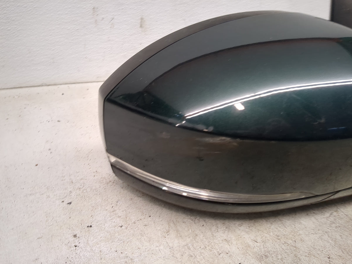 2016 Land Rover Lr4 Passenger Side View Mirror - Right Door Mirror OEM Used - Oemusedautoparts1.com