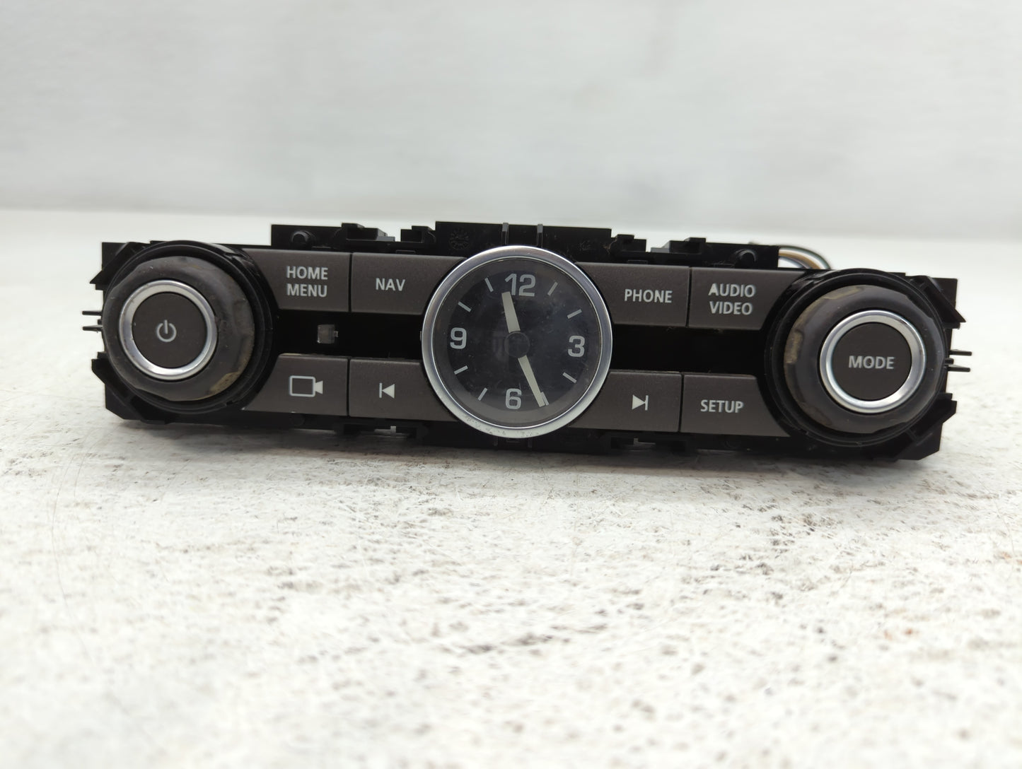 2010-2016 Land Rover Lr4 Radio AM FM Cd Player Receiver Replacement P/N:EH22-18C858-AB Fits OEM Used Auto Parts - Oemusedaut