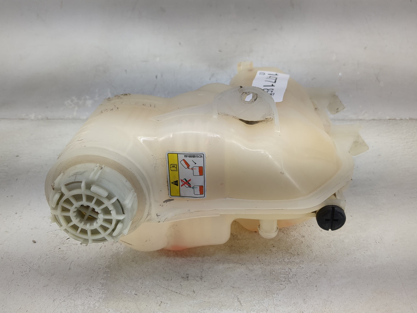 2016 Land Rover Range Rover Windshield Washer Fluid Reservoir Bottle Oem - Oemusedautoparts1.com