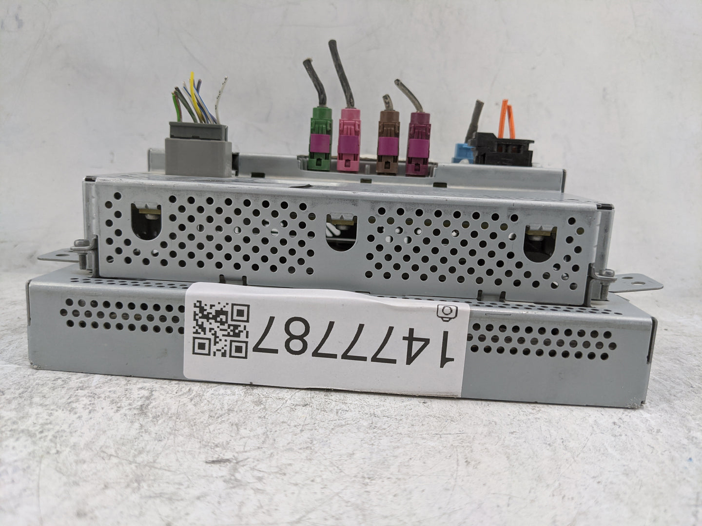 2016 Land Rover Range Rover Information Display Screen - Oemusedautoparts1.com