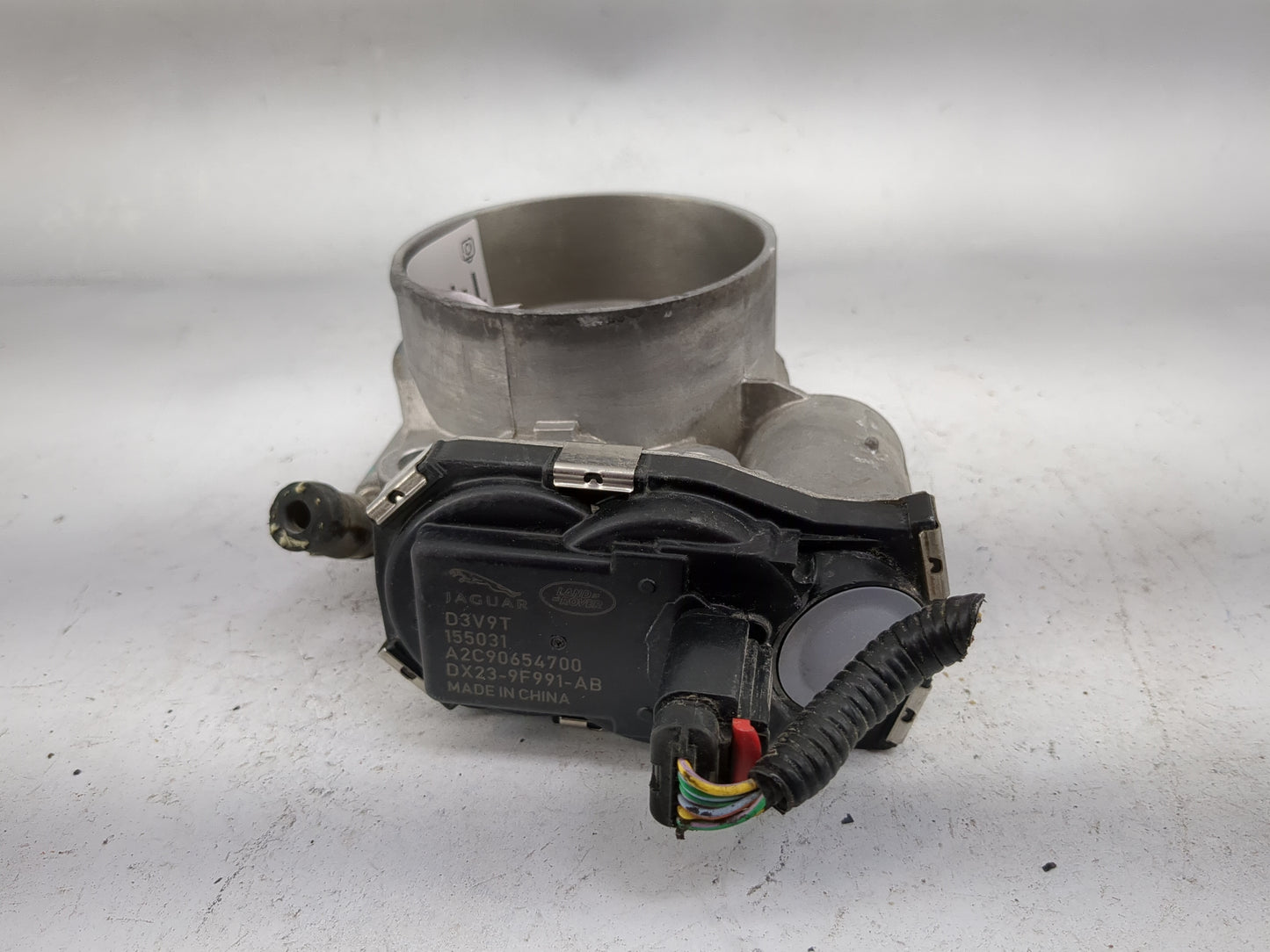 2013-2020 Land Rover Range Rover Throttle Body P/N:D3V9T 155031, A2C90654700 Fits Fits 2013 2014 2015 2016 2017 2018 2019 20