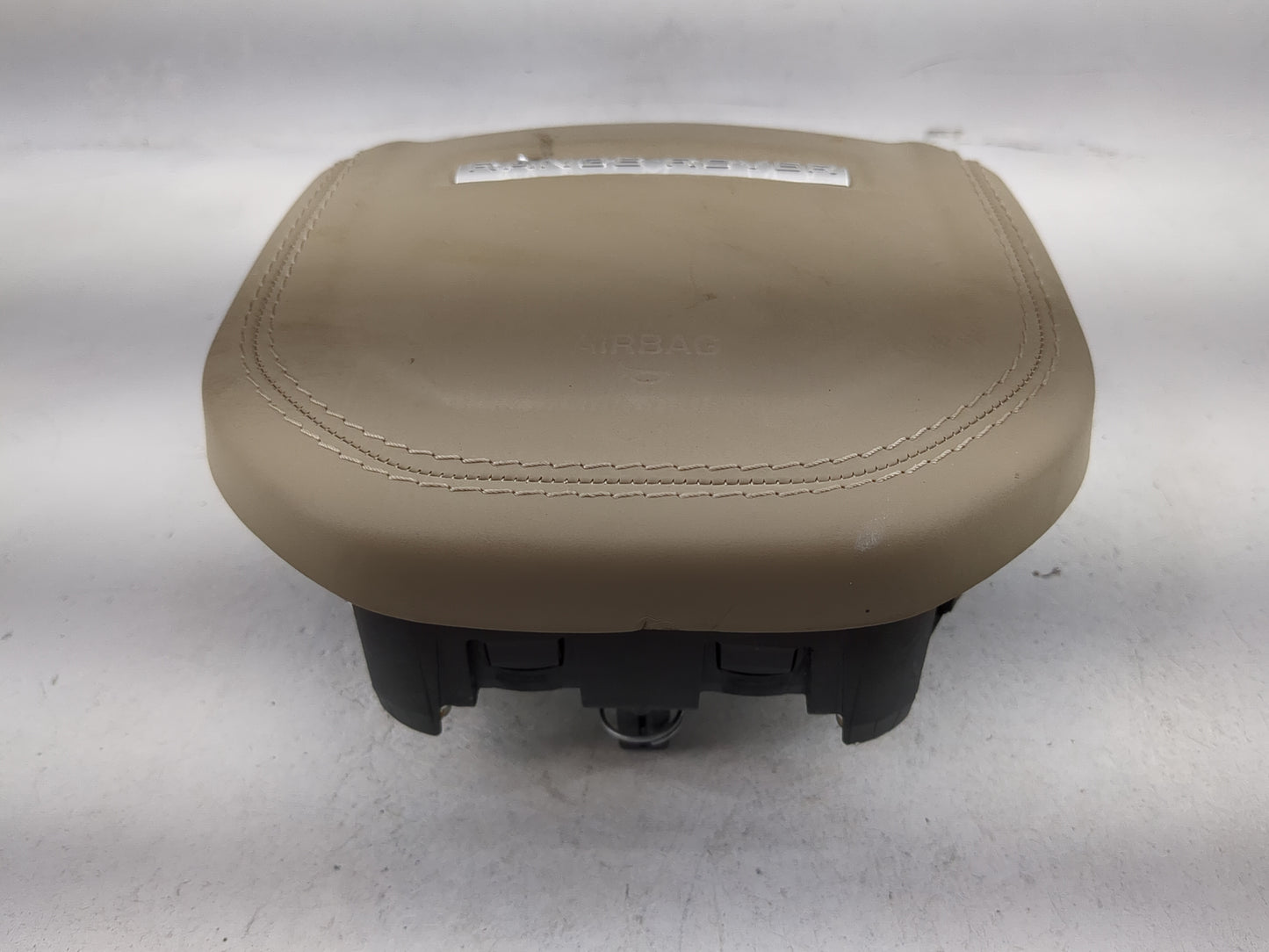 2014 Land Rover Range Rover Air Bag Driver Left Steering Wheel Mounted 1479600 - Oemusedautoparts1.com