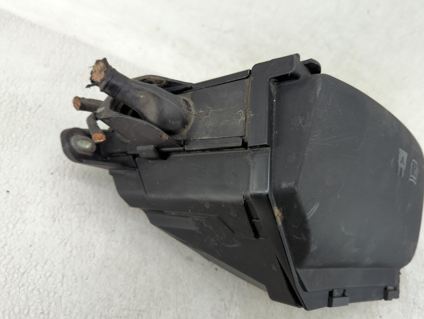 2012-2017 Land Rover Range Rover Evoque Fusebox Fuse Box Panel Relay Module Fits Fits 2012 2013 2014 2015 2016 2017 OEM Used
