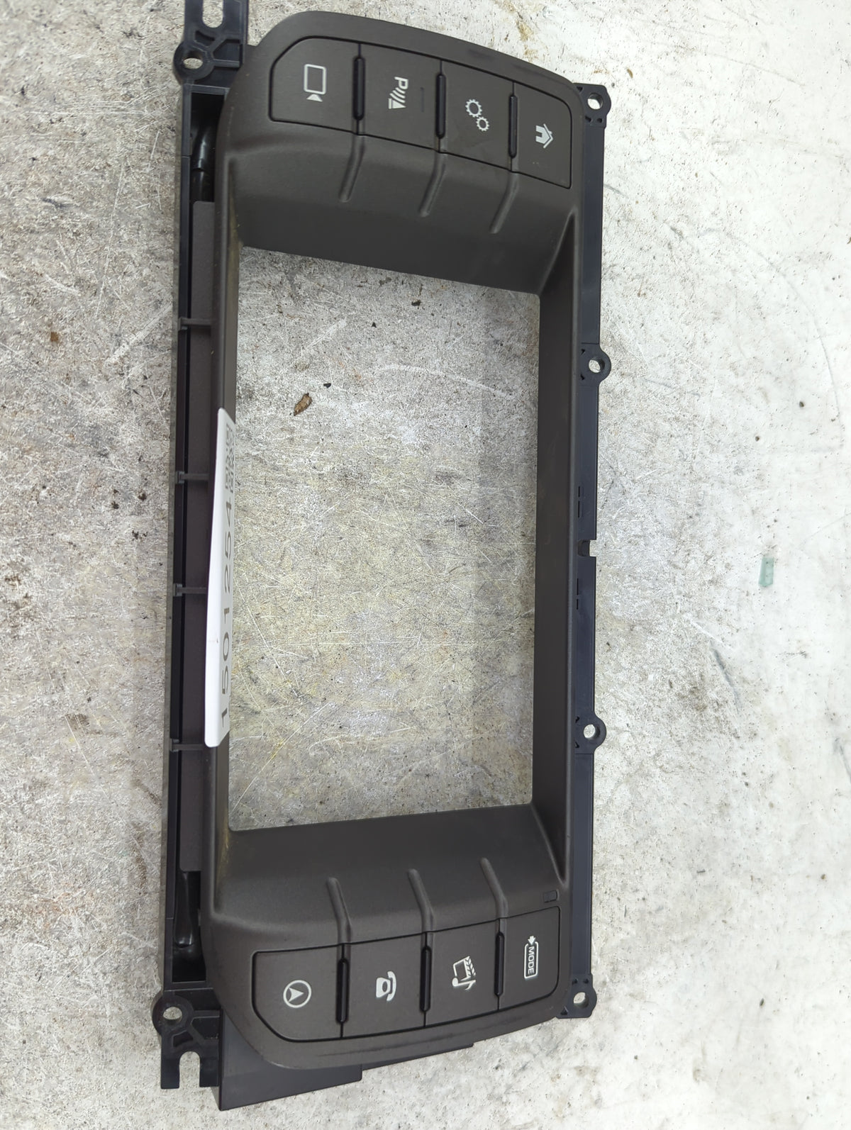 2016-2019 Land Rover Range Rover Evoque Radio Control Panel - Oemusedautoparts1.com