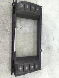 2016-2019 Land Rover Range Rover Evoque Radio Control Panel - Oemusedautoparts1.com