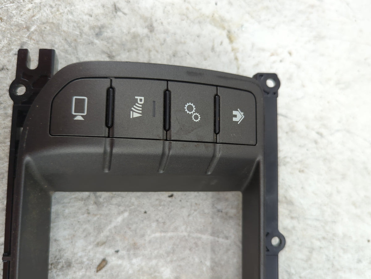 2016-2019 Land Rover Range Rover Evoque Radio Control Panel - Oemusedautoparts1.com