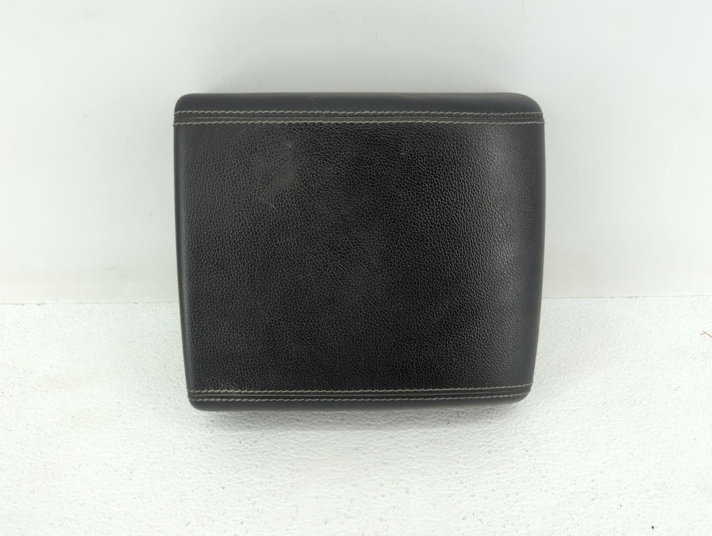 2016-2017 Land Rover Range Rover Evoque Center Console Armrest Cover Lid - Oemusedautoparts1.com