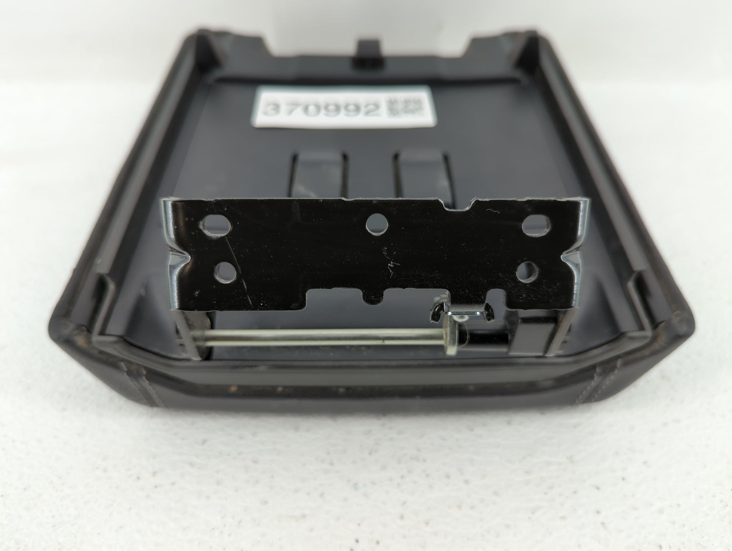 2016-2017 Land Rover Range Rover Evoque Center Console Armrest Cover Lid - Oemusedautoparts1.com