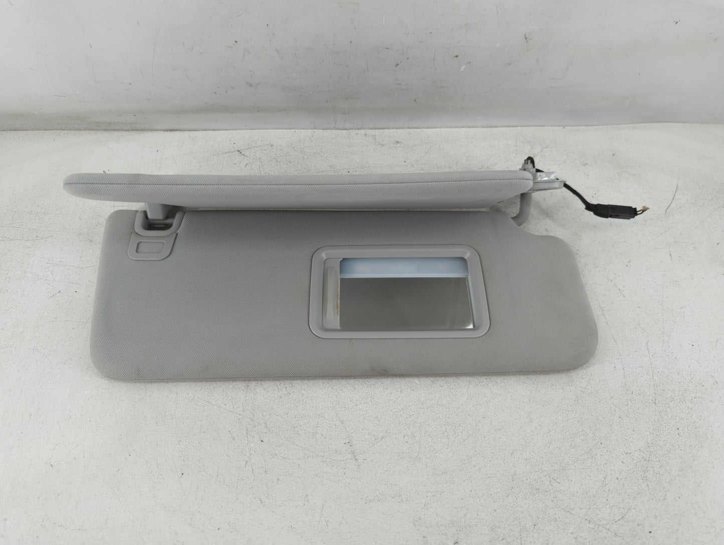 2016-2020 Land Rover Range Rover Sport Sun Visor Shade Replacement Passenger Right Mirror Fits OEM Used Auto Parts - Oemused