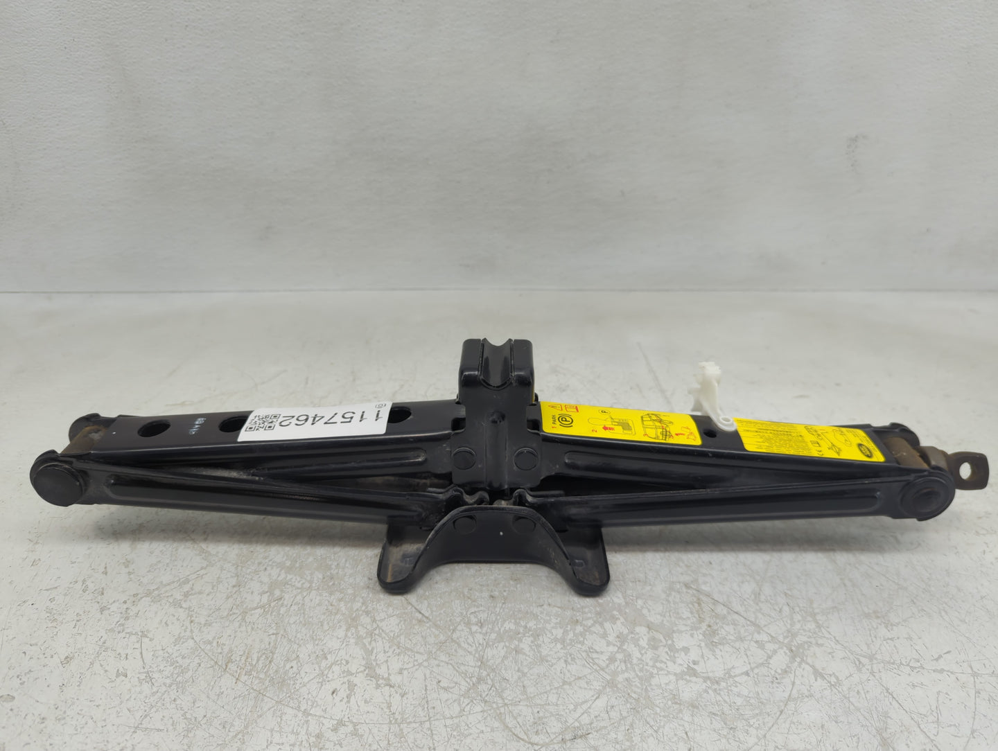 2016 Land Rover Range Rover Sport Spare Scissor Car Jack - Oemusedautoparts1.com