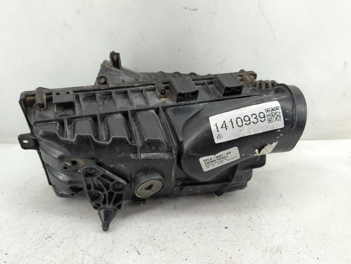 2014-2020 Land Rover Range Rover Sport Air Cleaner Intake-duct Hose Tube - Oemusedautoparts1.com