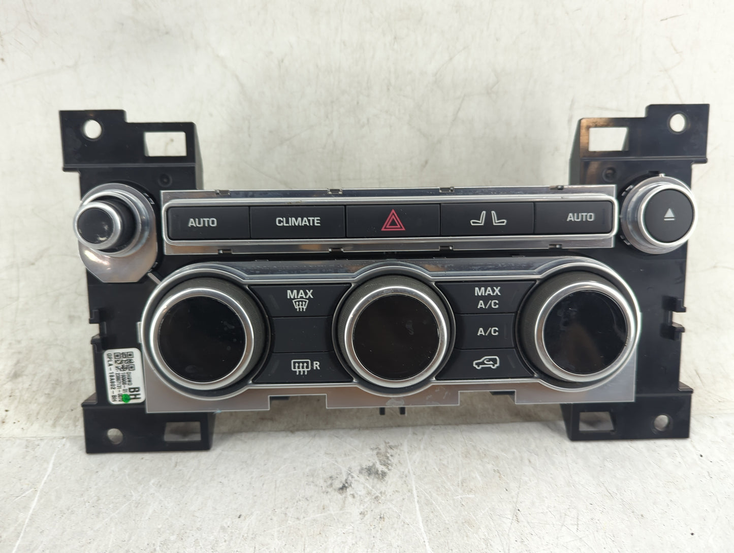2016 Land Rover Range Rover Sport Climate Control Module Temperature AC/Heater Replacement Fits OEM Used Auto Parts - Oemuse
