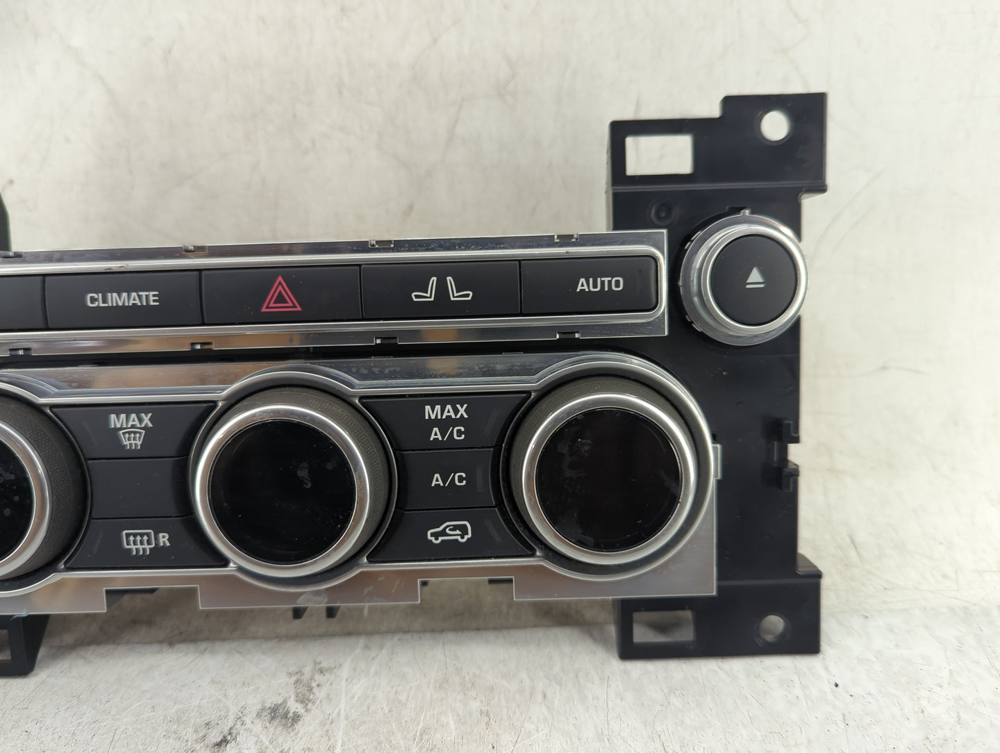 2016 Land Rover Range Rover Sport Climate Control Module Temperature AC/Heater Replacement Fits OEM Used Auto Parts - Oemuse