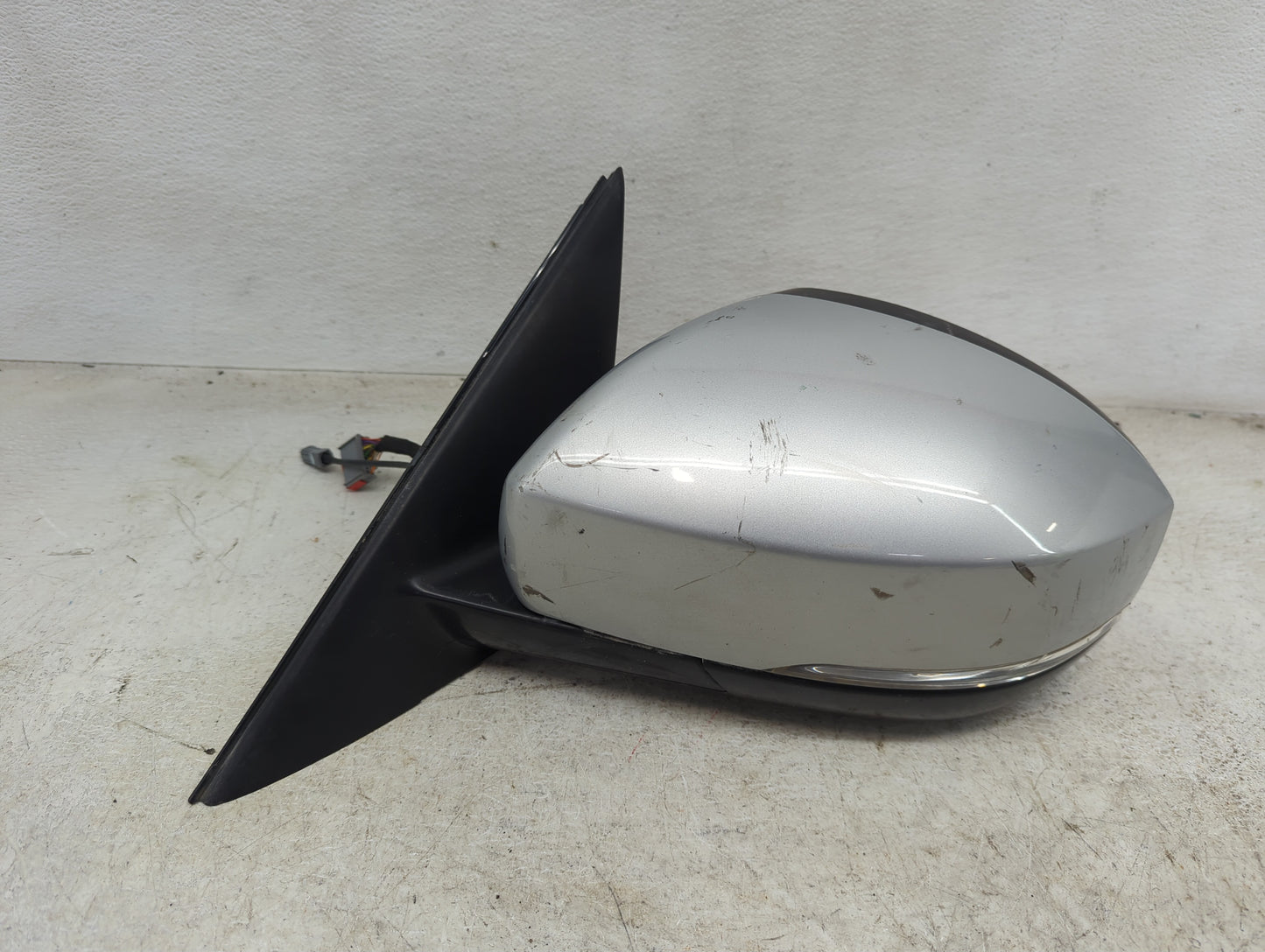 2016-2017 Land Rover Range Rover Sport Driver Side View Mirror - Left Door Mirror OEM Used - Oemusedautoparts1.com
