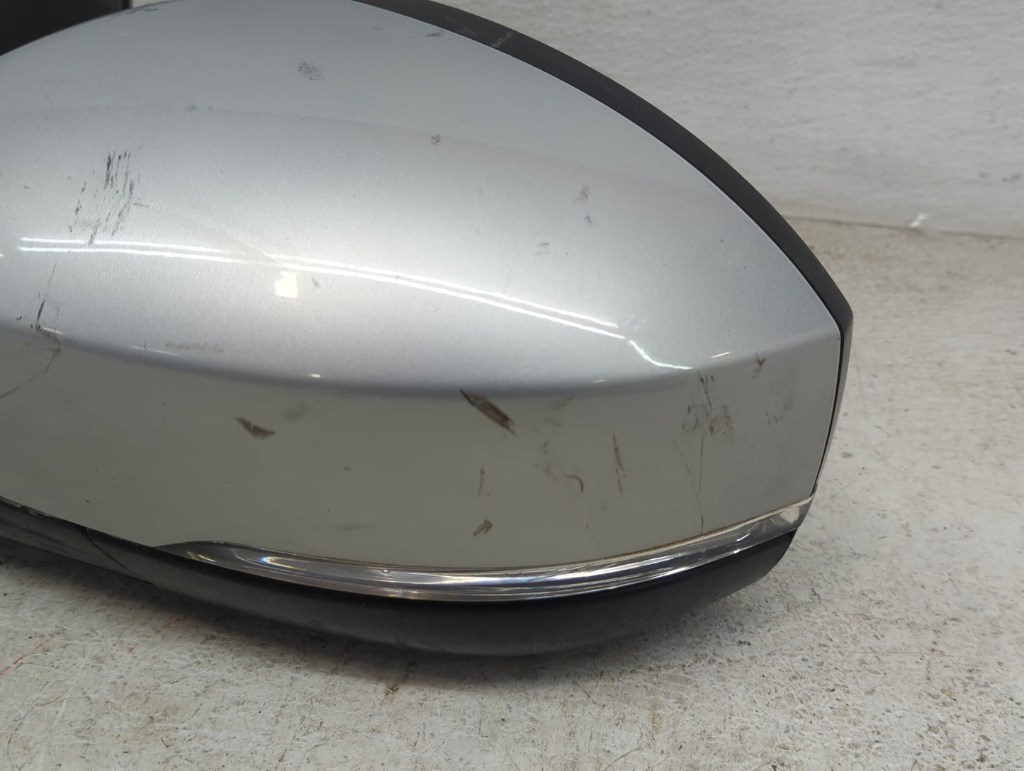 2016-2017 Land Rover Range Rover Sport Driver Side View Mirror - Left Door Mirror OEM Used - Oemusedautoparts1.com