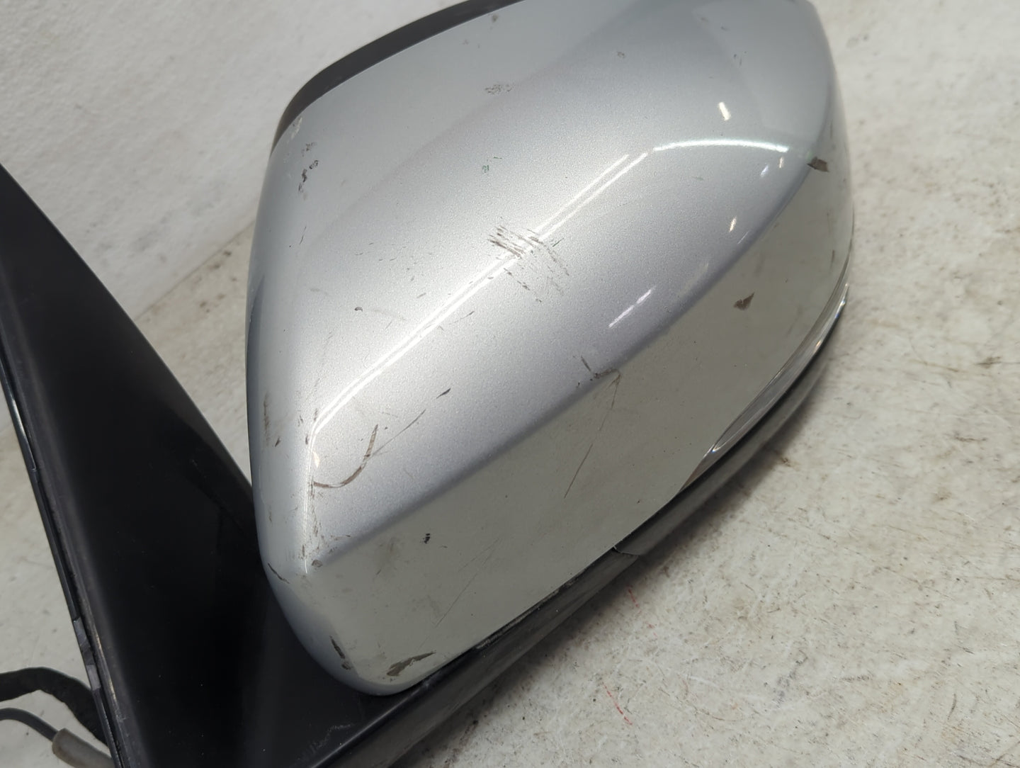 2016-2017 Land Rover Range Rover Sport Driver Side View Mirror - Left Door Mirror OEM Used - Oemusedautoparts1.com