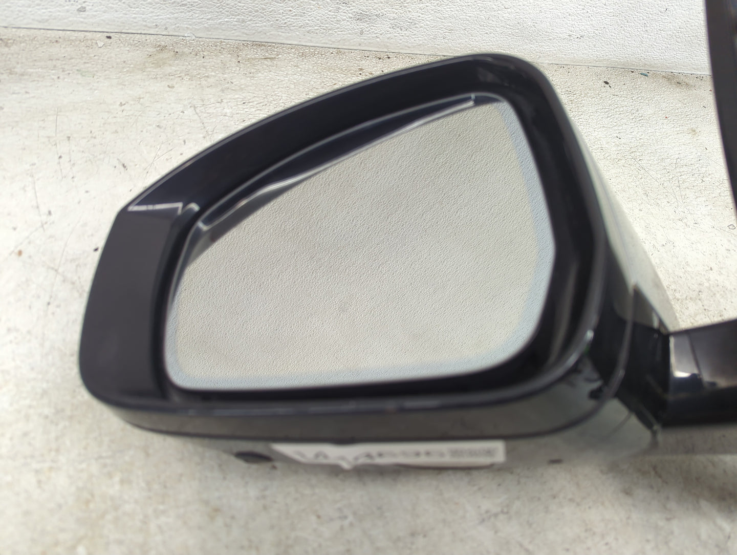 2016-2017 Land Rover Range Rover Sport Driver Side View Mirror - Left Door Mirror OEM Used - Oemusedautoparts1.com