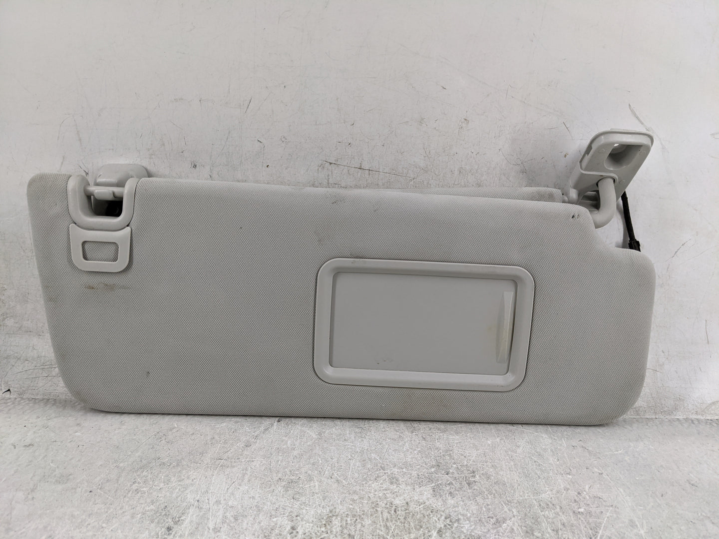 2016-2020 Land Rover Range Rover Sport Sun Visor Shade Replacement Passenger Right Mirror Fits OEM Used Auto Parts - Oemused