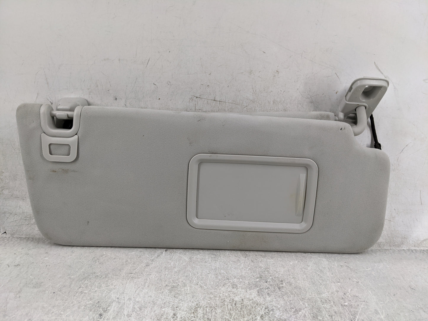 2016-2020 Land Rover Range Rover Sport Sun Visor Shade Replacement Passenger Right Mirror Fits OEM Used Auto Parts - Oemused