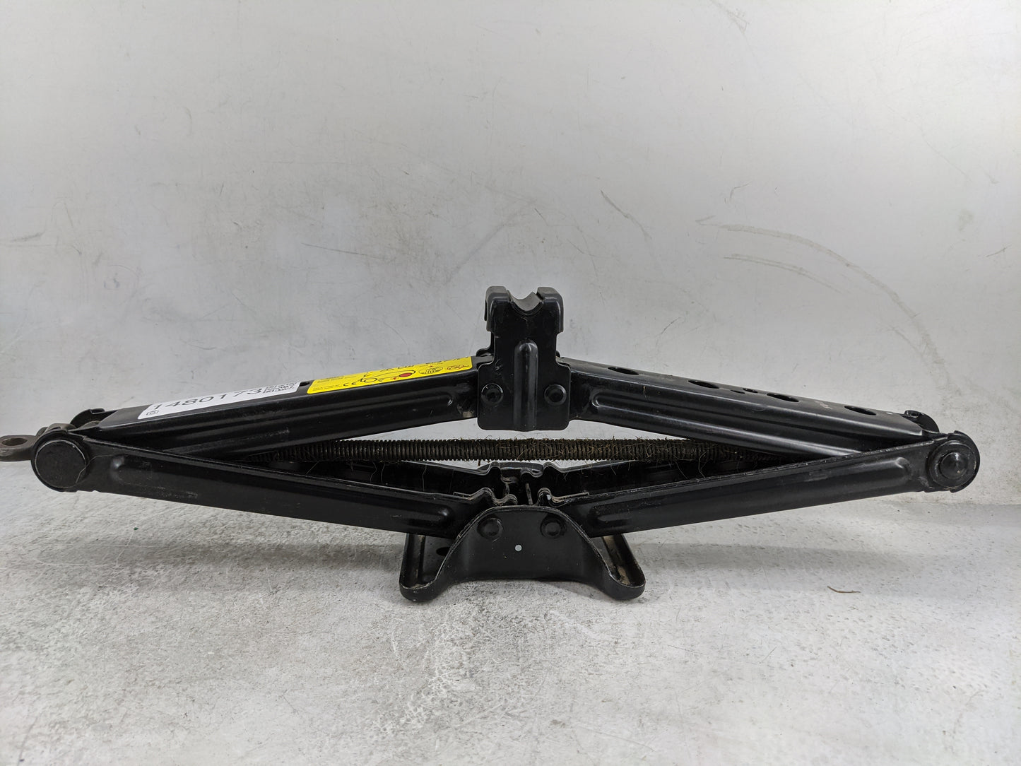 2016 Land Rover Range Rover Sport Spare Scissor Car Jack Black - Oemusedautoparts1.com