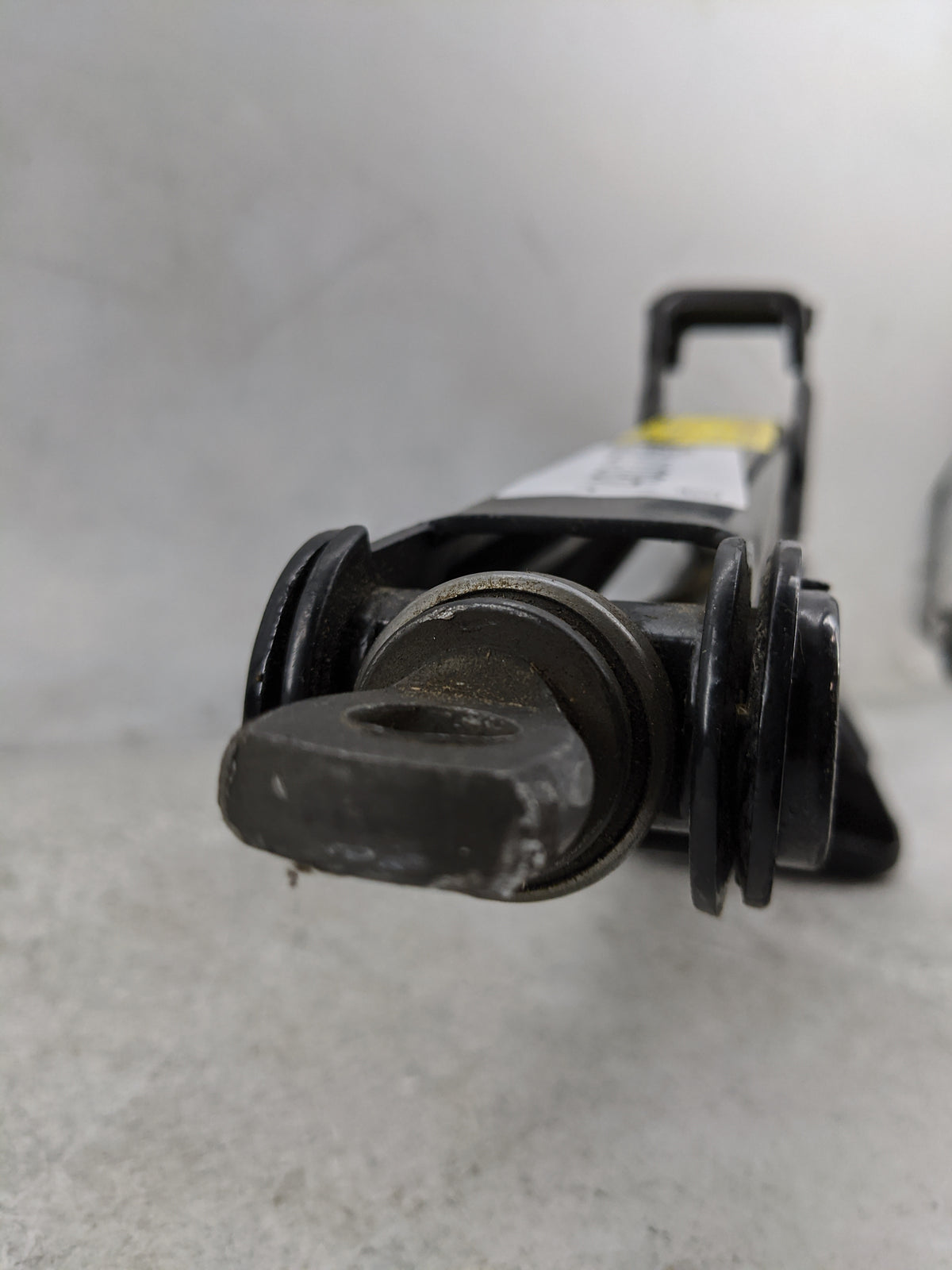 2016 Land Rover Range Rover Sport Spare Scissor Car Jack Black - Oemusedautoparts1.com