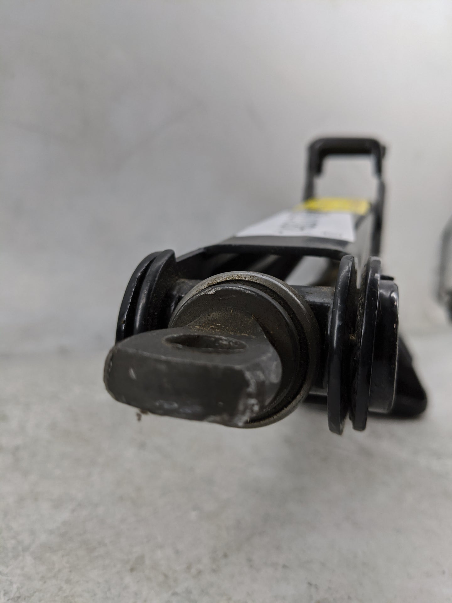 2016 Land Rover Range Rover Sport Spare Scissor Car Jack Black - Oemusedautoparts1.com