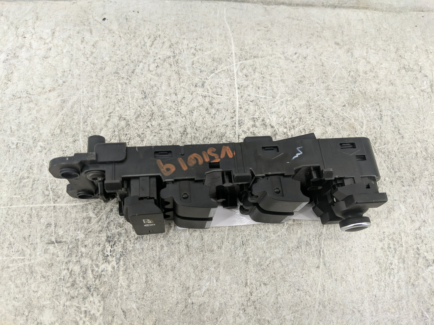 2014-2017 Land Rover Range Rover Sport Master Power Window Switch Replacement Driver Side Left P/N:CPLA-14540-AF Fits OEM Us