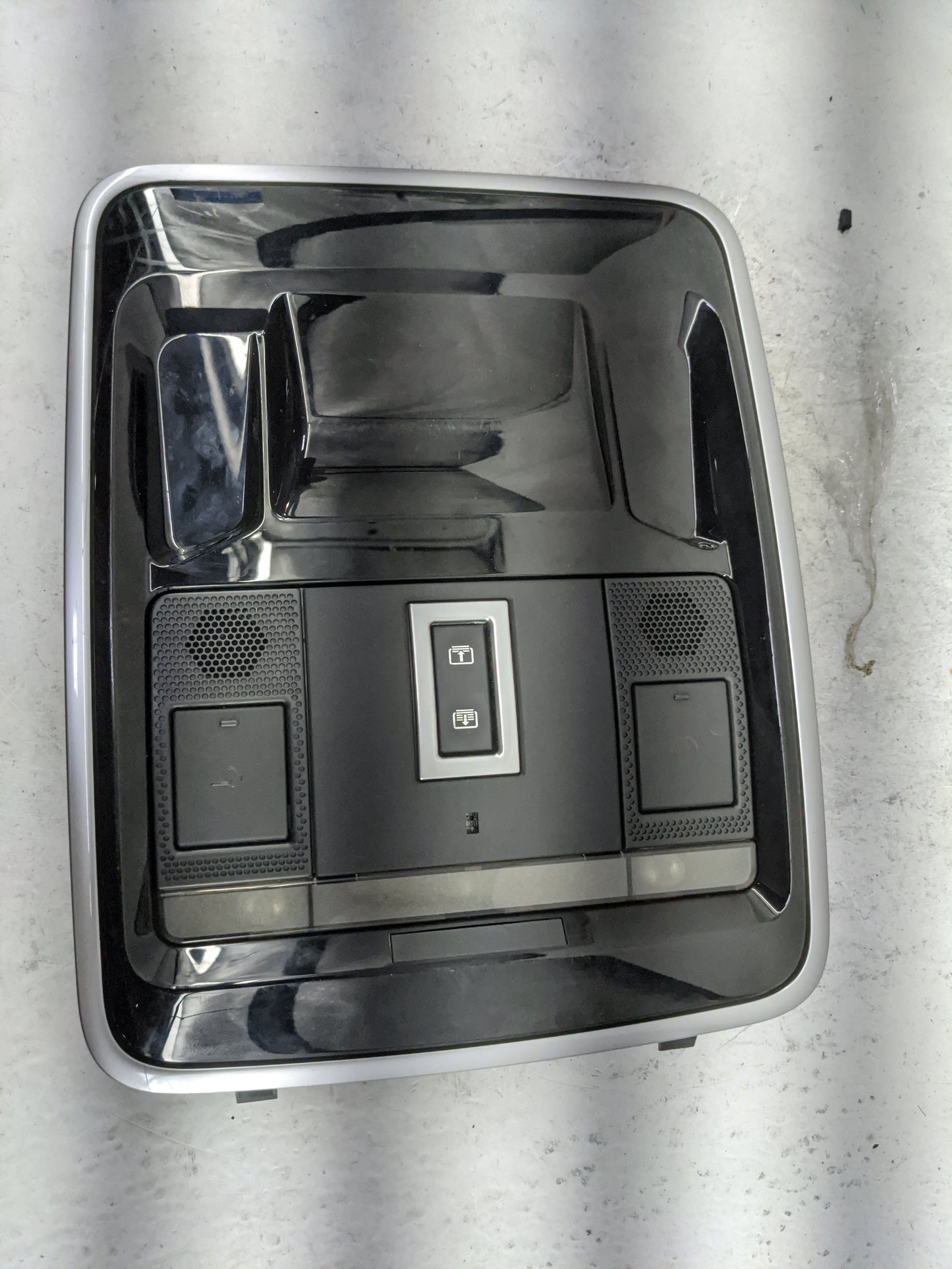 2016 Land Rover Range Rover Sport Overhead Roof Console Black - Oemusedautoparts1.com