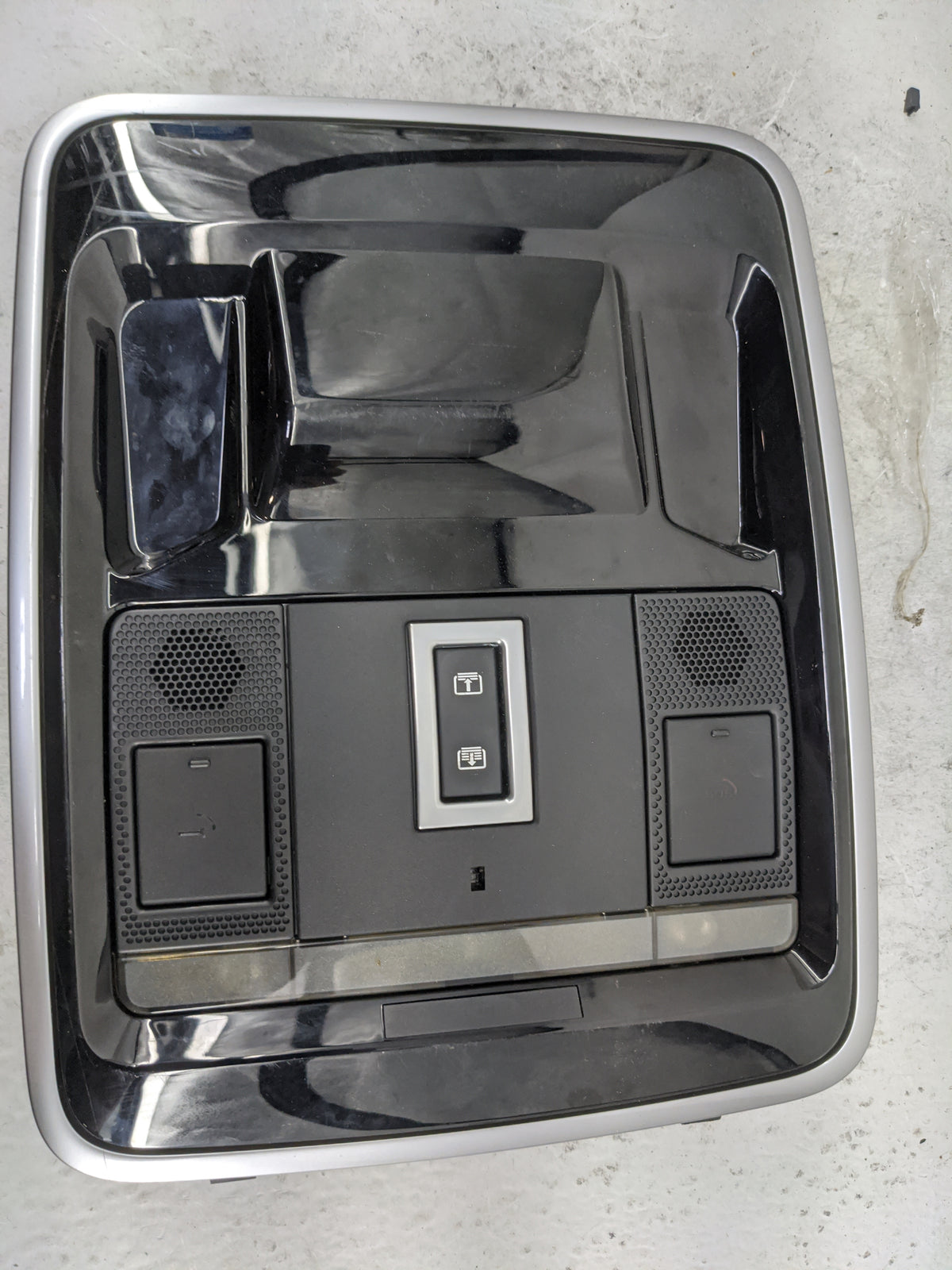 2016 Land Rover Range Rover Sport Overhead Roof Console Black - Oemusedautoparts1.com