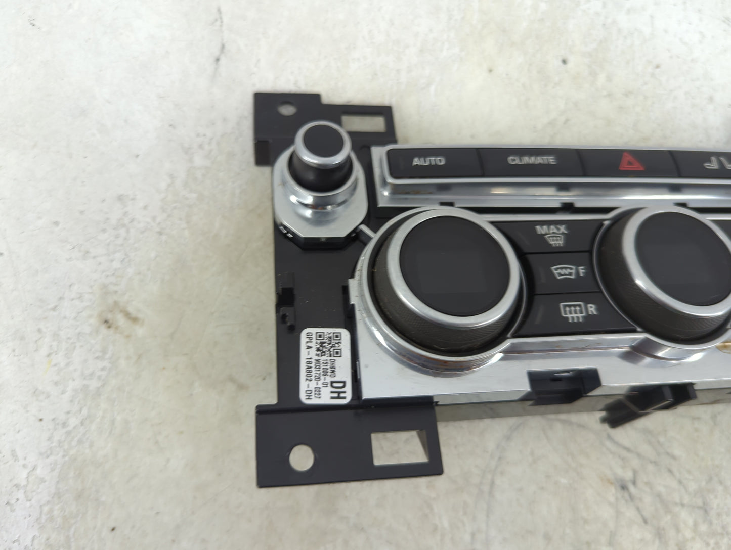 2016 Land Rover Range Rover Sport Climate Control Module Temperature AC/Heater Replacement P/N:GPLA-18A802-DH M007739-01 Fit