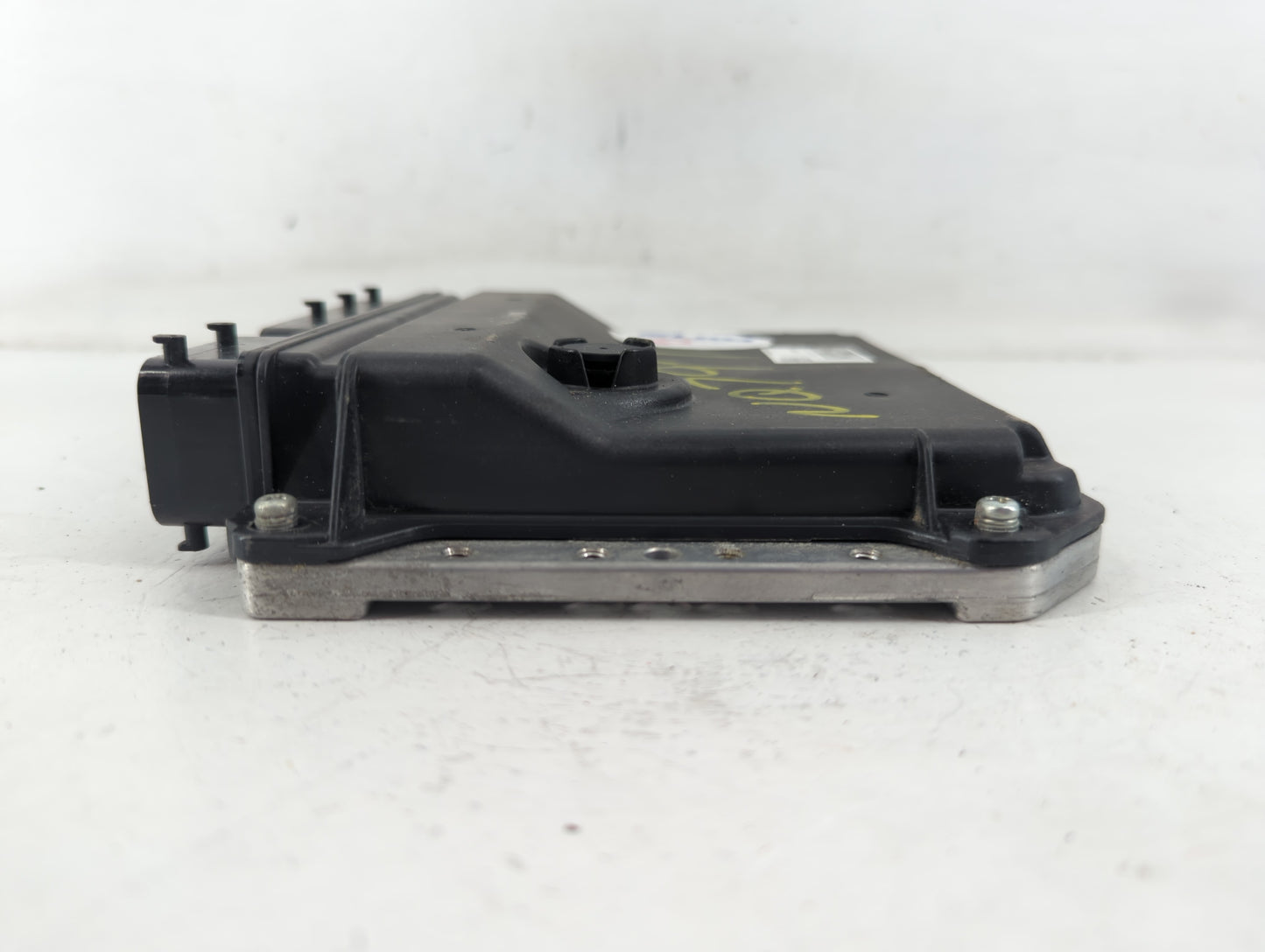 2015-2017 Lexus Ct200h PCM Engine Control Computer ECU ECM PCU OEM P/N:89661-76160 Fits Fits 2015 2016 2017 OEM Used Auto Pa