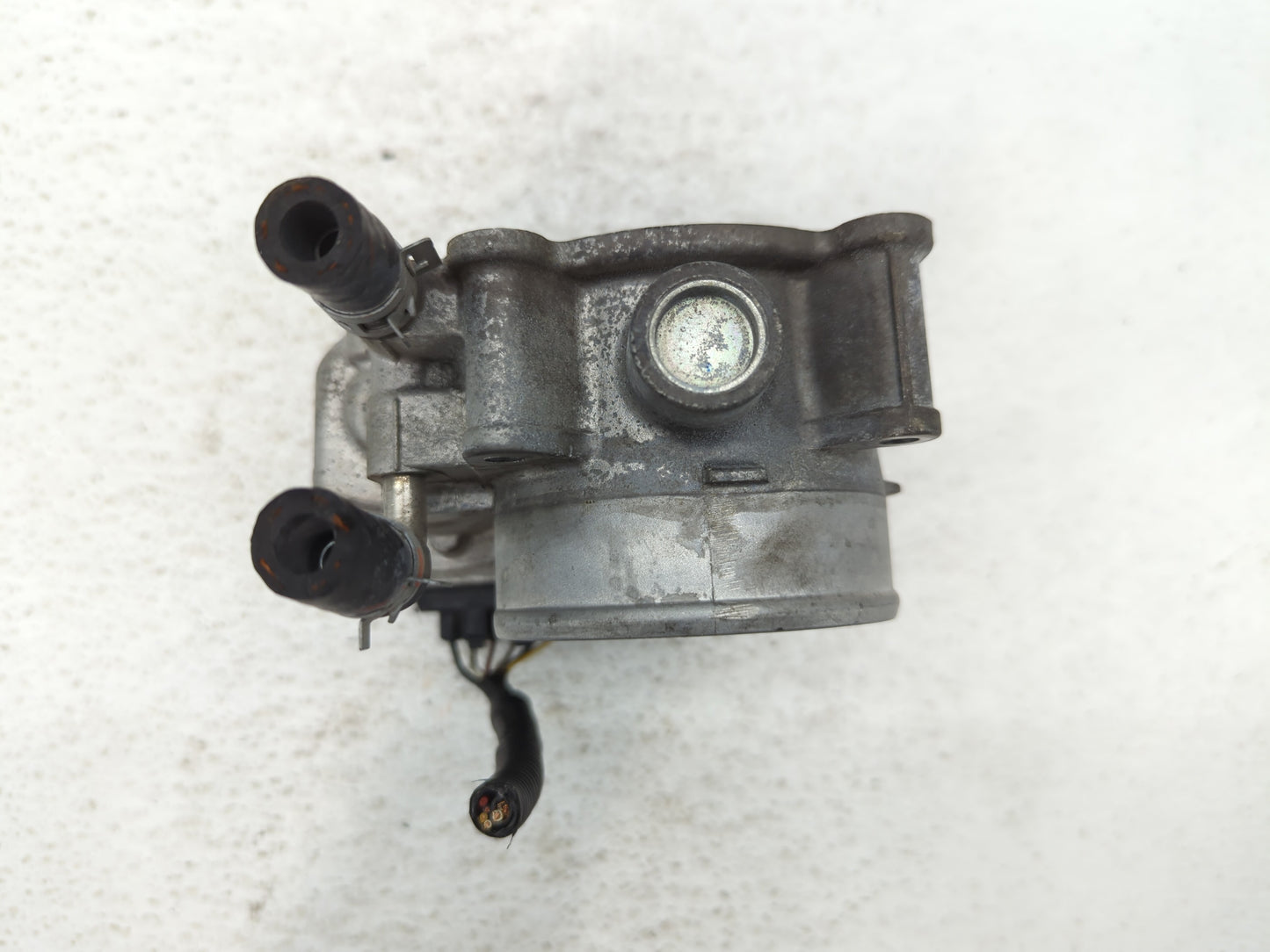 2007-2018 Lexus Es350 Throttle Body P/N:22030-0P050 Fits OEM Used Auto Parts - Oemusedautoparts1.com