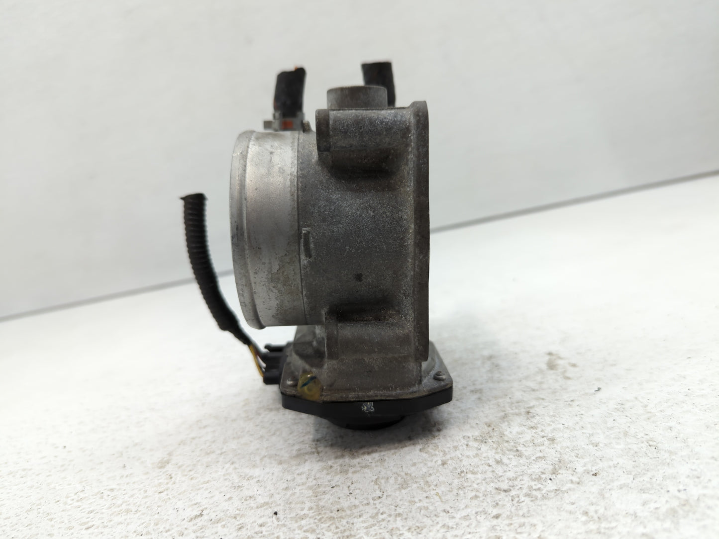 2007-2018 Lexus Es350 Throttle Body P/N:22030-0P050 Fits OEM Used Auto Parts - Oemusedautoparts1.com