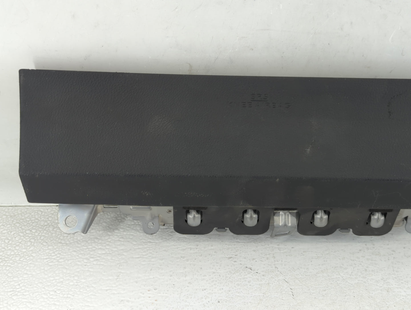 2016-2018 Lexus Es350 Air Bag Passenger Right Knee OEM P/N:402739316M3H Fits Fits 2016 2017 2018 OEM Used Auto Parts - Oemus