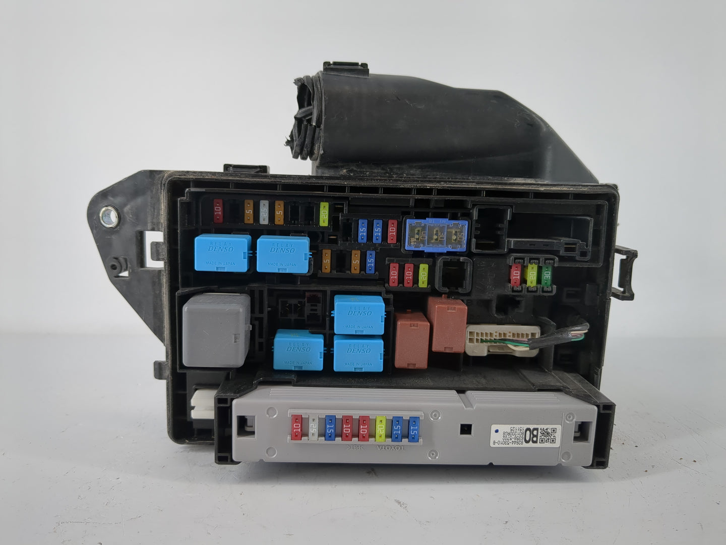2016-2017 Lexus Is200t Fusebox Fuse Box Panel Relay Module P/N:82662-53271 Fits Fits 2016 2017 2018 2019 OEM Used Auto Parts