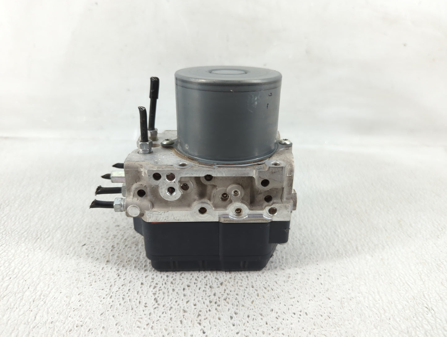 2016 Lexus Is200t ABS Pump Control Module Replacement P/N:44540-53430 89541-53420 Fits OEM Used Auto Parts - Oemusedautopart