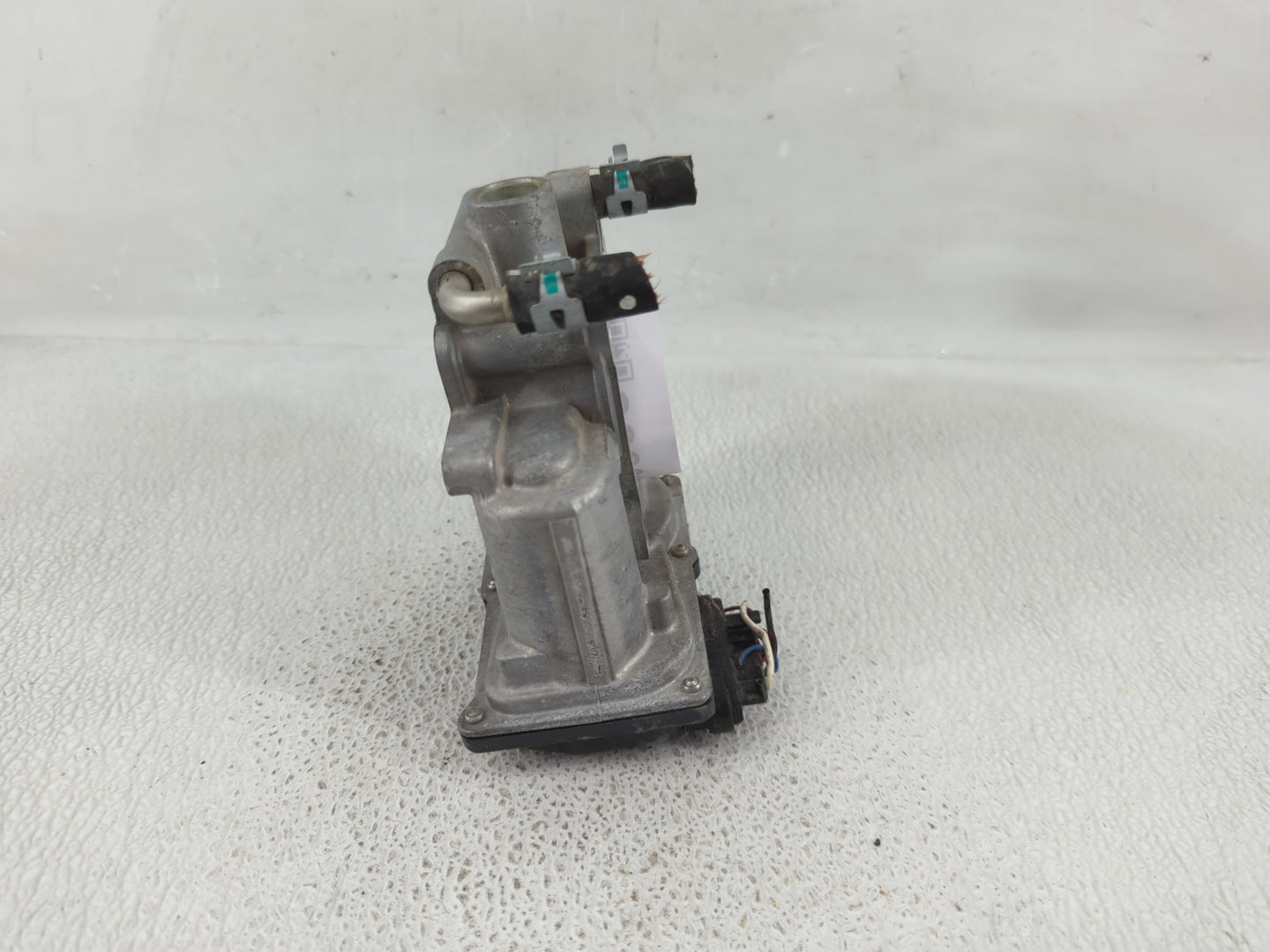 2016-2017 Lexus Is200t Throttle Body P/N:22030-30050 Fits Fits 2016 2017 2018 2019 OEM Used Auto Parts - Oemusedautoparts1.c