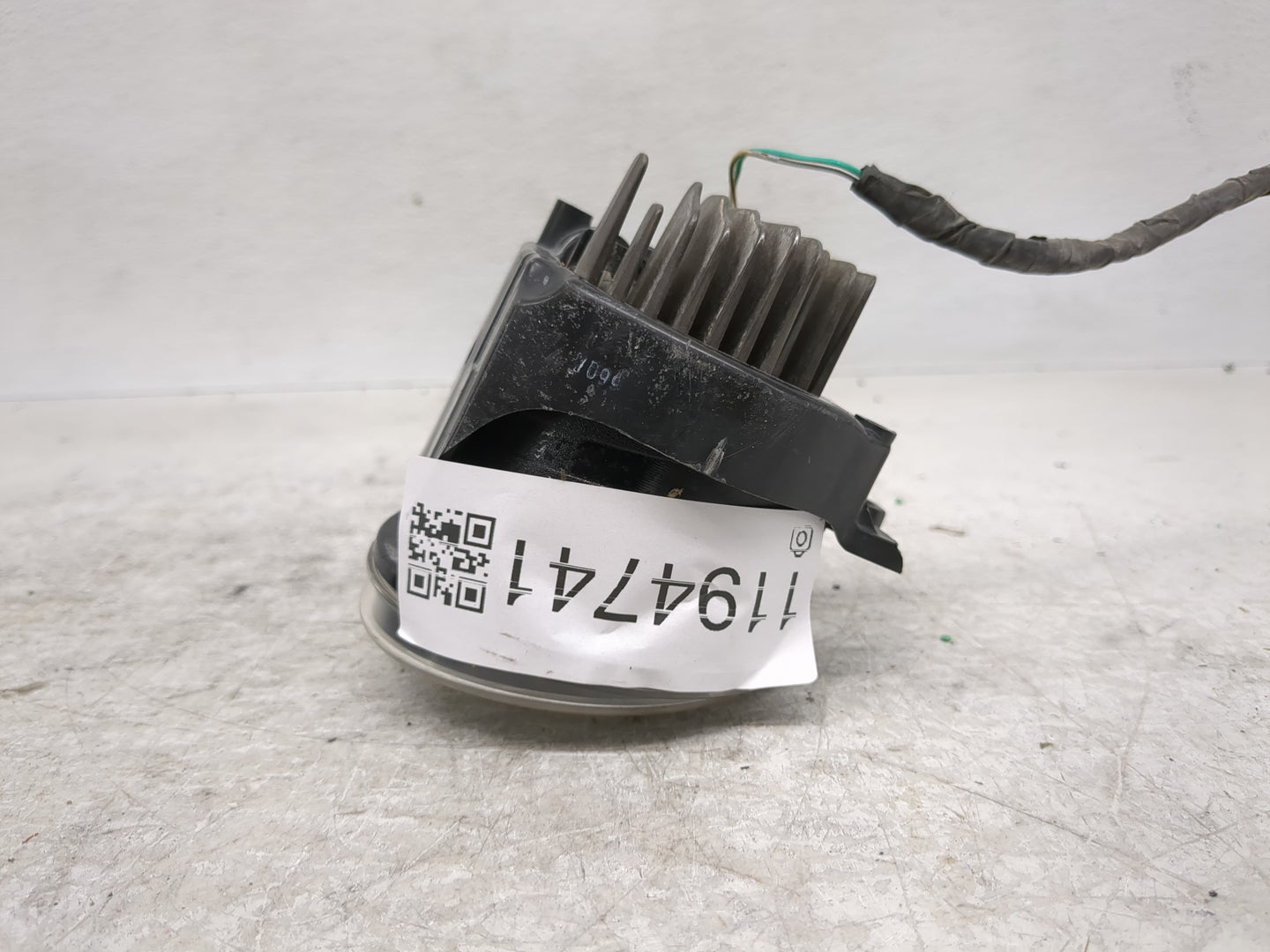 2016-2016 Lexus Is200t Passenger Right Oem Fog Light Lamp - Oemusedautoparts1.com