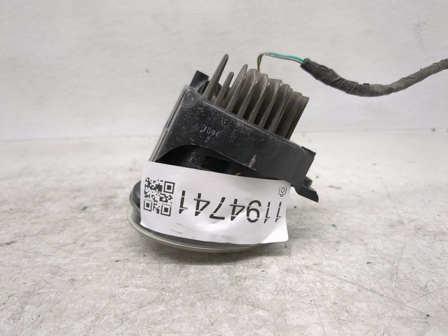 2016-2016 Lexus Is200t Passenger Right Oem Fog Light Lamp - Oemusedautoparts1.com