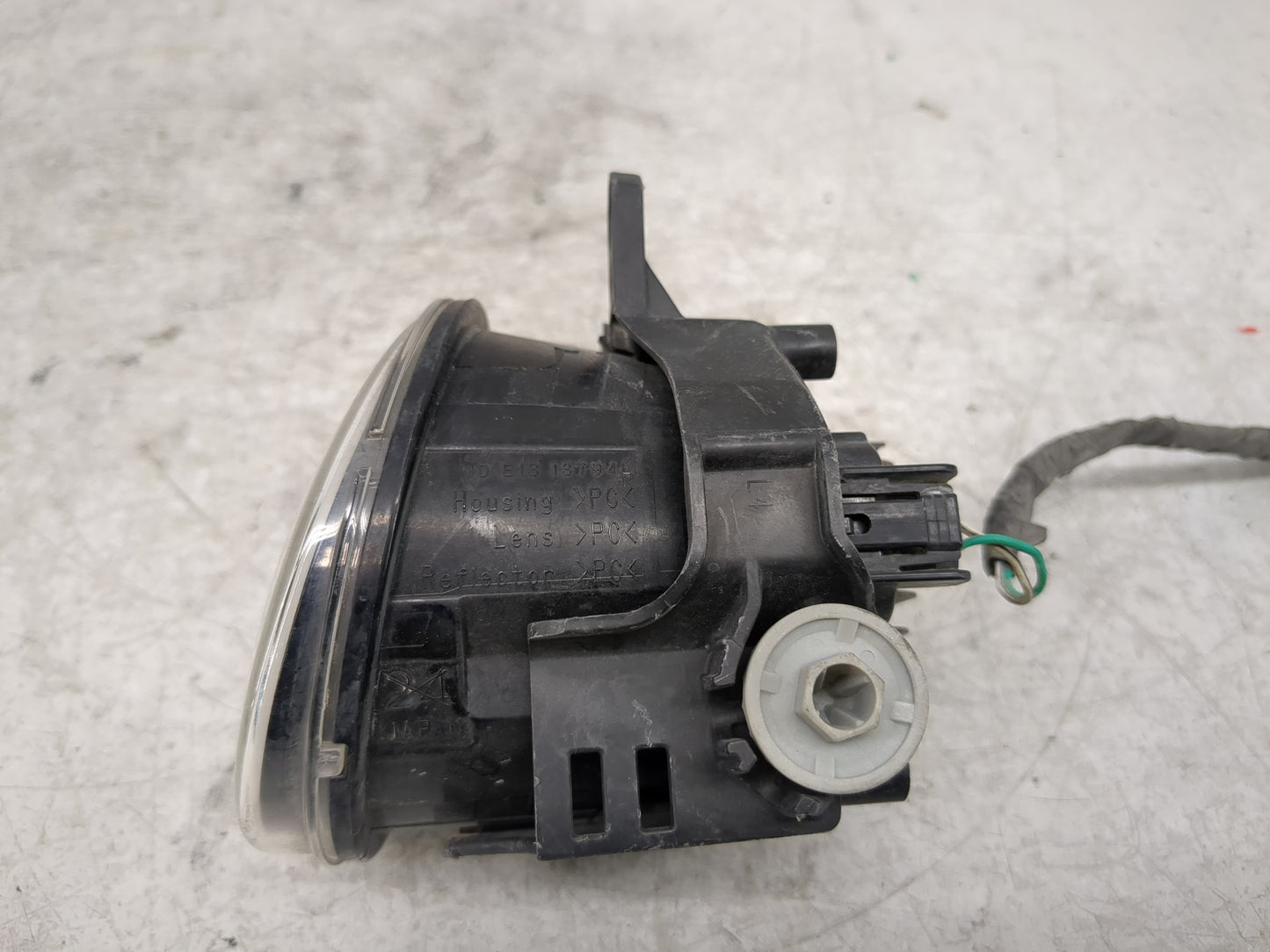 2016-2016 Lexus Is200t Passenger Right Oem Fog Light Lamp - Oemusedautoparts1.com