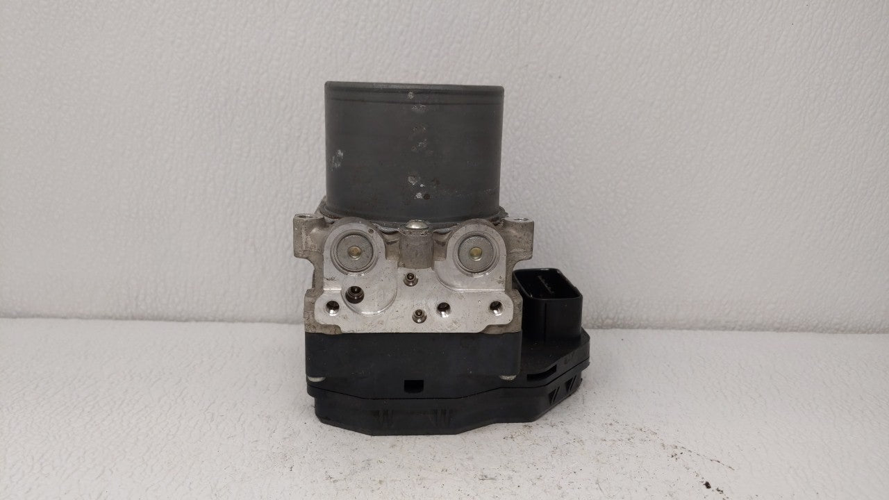 2016 Lexus Is200t ABS Pump Control Module Replacement P/N:44540-53430 89541-53420 Fits OEM Used Auto Parts - Oemusedautopart