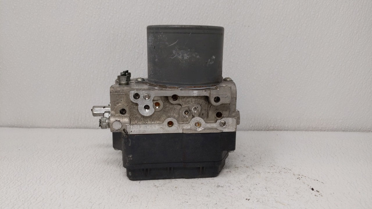 2016 Lexus Is200t ABS Pump Control Module Replacement P/N:44540-53430 89541-53420 Fits OEM Used Auto Parts - Oemusedautopart