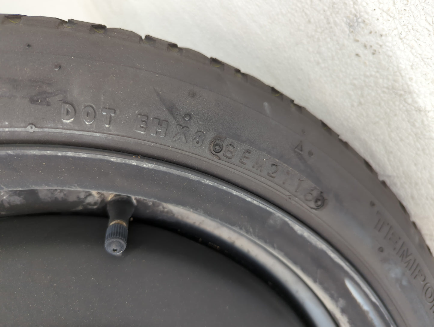 Lexus Is200t Spare Donut Tire Wheel Rim Oem - Oemusedautoparts1.com