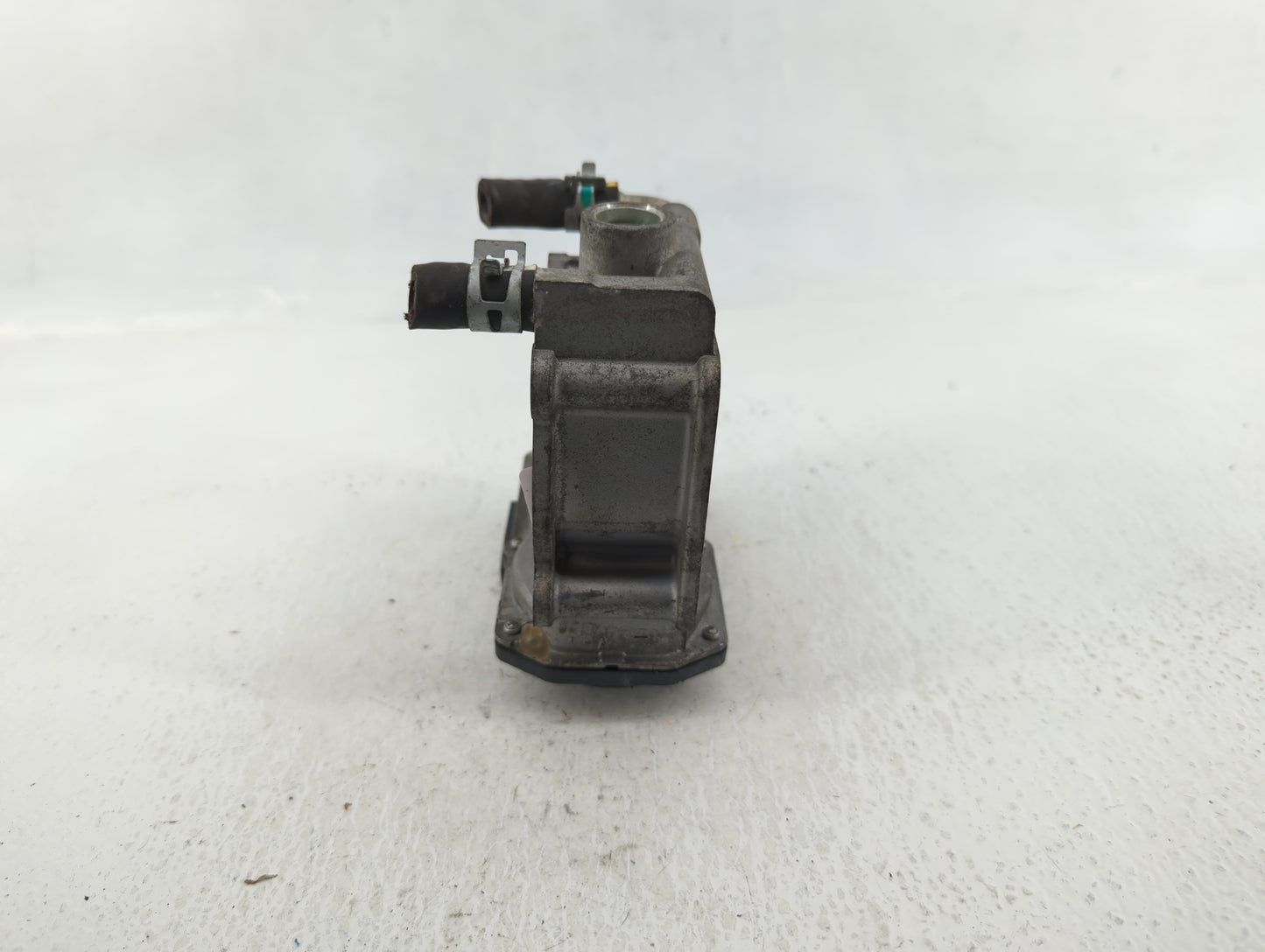 2016-2017 Lexus Is200t Throttle Body P/N:142007S09 Fits Fits 2016 2017 2018 2019 OEM Used Auto Parts - Oemusedautoparts1.com