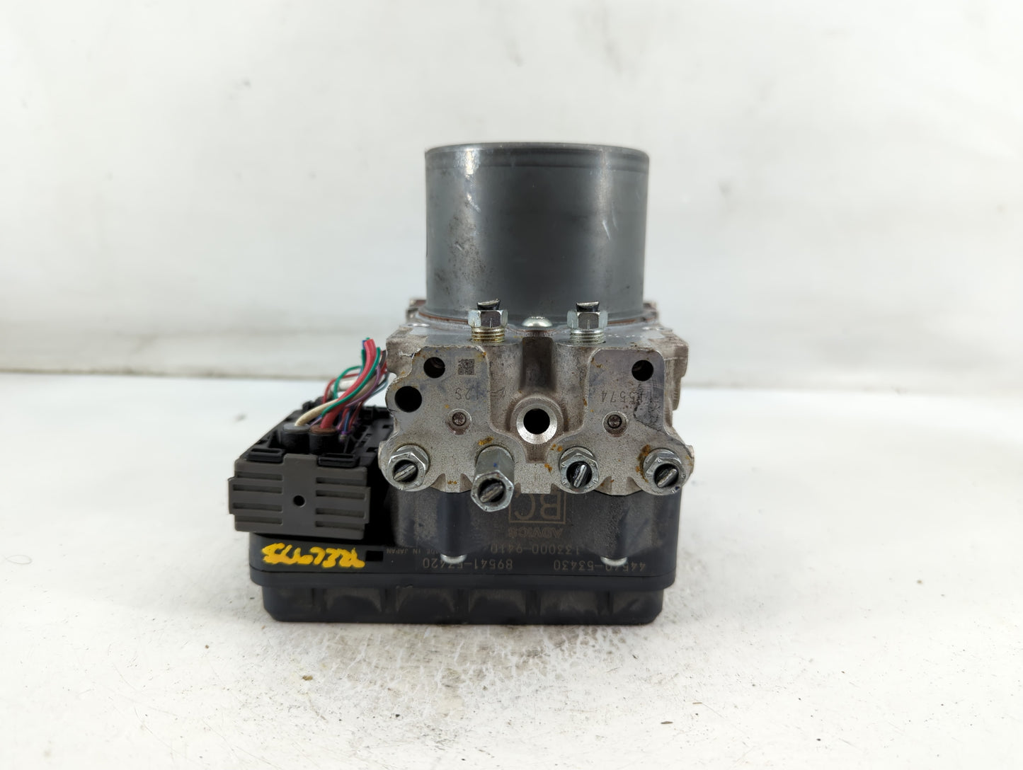 2016 Lexus Is200t ABS Pump Control Module Replacement P/N:89541-53420 44540-53430 Fits OEM Used Auto Parts - Oemusedautopart
